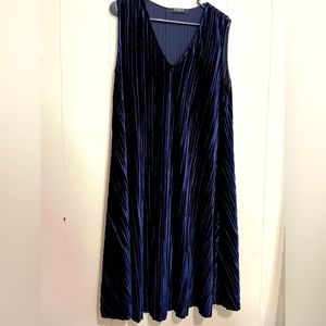 Caara Blue Velvet dress size medium
